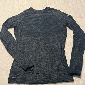 Nike Therma-Fit Gray Patterned Long Sleeve Shirt